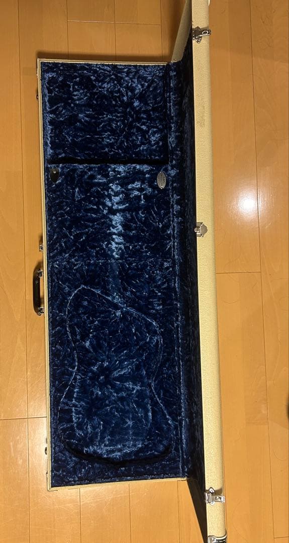 エレキベース用ハードケース　木製