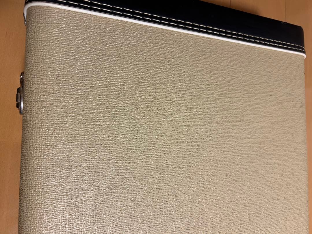 エレキベース用ハードケース　木製