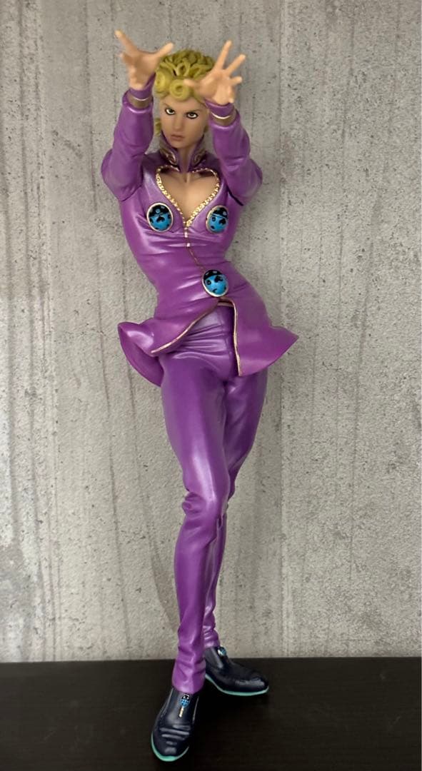 ジョジョ　ジョルノジョバーナ　フィギュア　リペイント