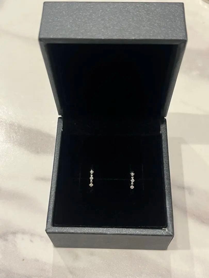 Carat Pt900 ダイヤモンド 11mm ピアス