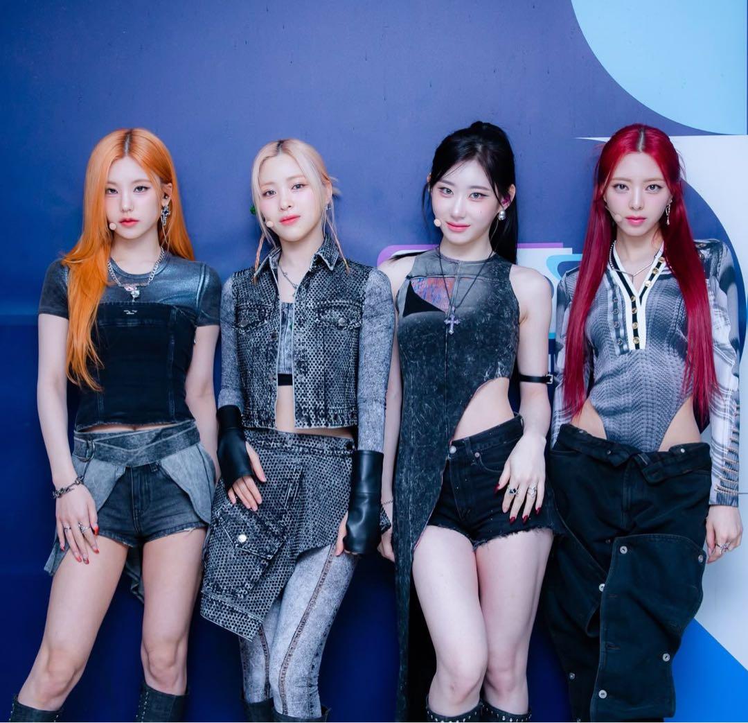 itzy イェジ　born to be 直筆サインチェキポラロイド