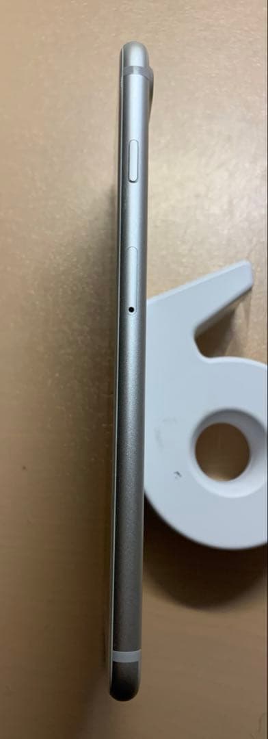 希少　美品　iPhone 7 Plus 128GB（シルバー）