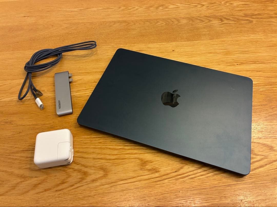 MacBook Air M2 2022 USB-Cハブ付き