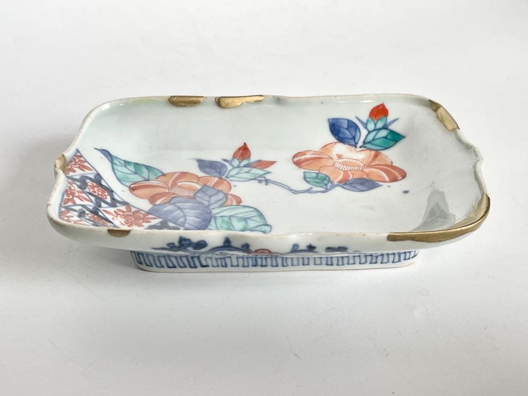 骨董　アンティーク　古伊万里　鍋島　色絵　椿図　変形皿　角皿　小皿