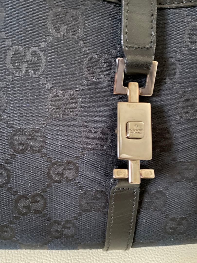 グッチ　ショルダーバッグ