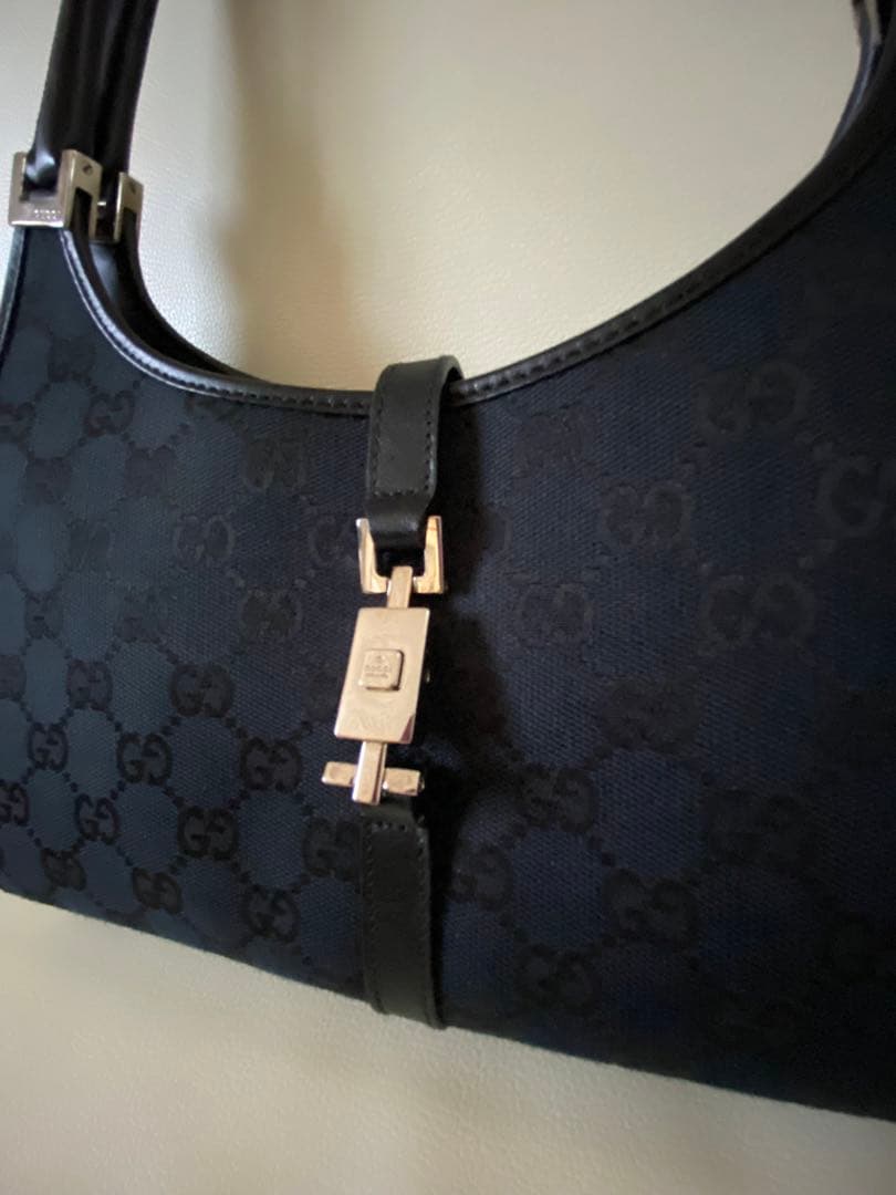 グッチ　ショルダーバッグ