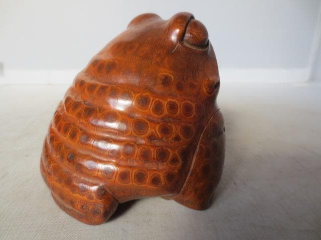 竹根　蛙　　木彫仏　木彫　高さ8.7㎝　　R7/12/3-2