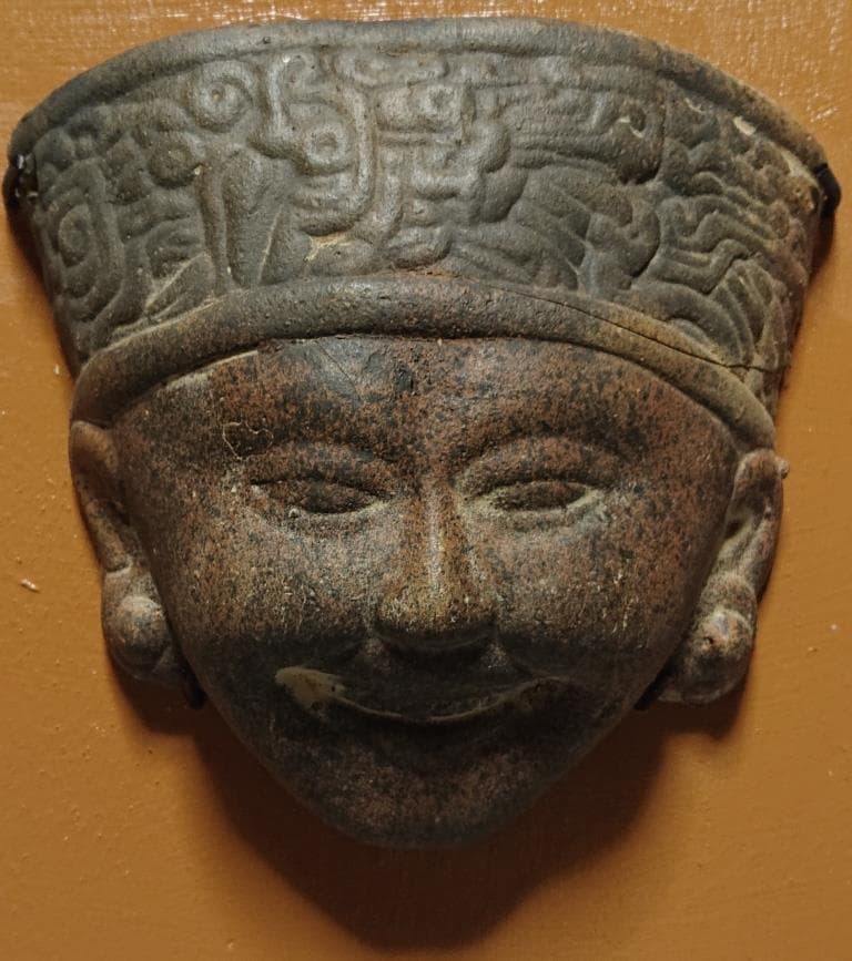 コレクター収集品　メキシコ　トトナカ文化　マスク　（A）