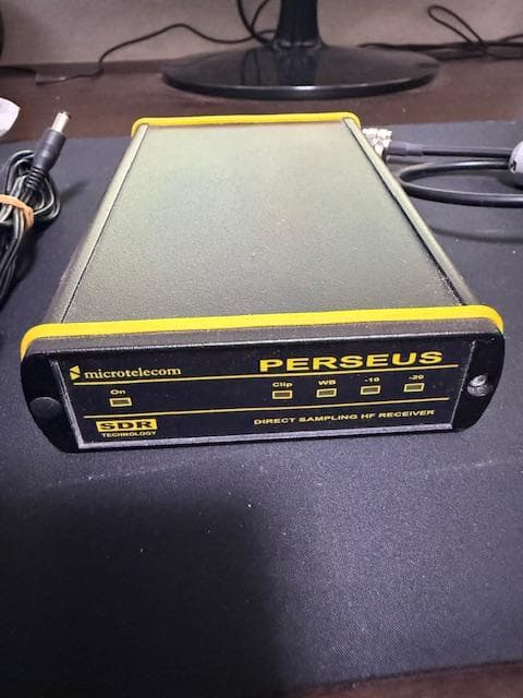 中古　美品　ソフトウェア受信機 SDR PERSEUS ペルセウス