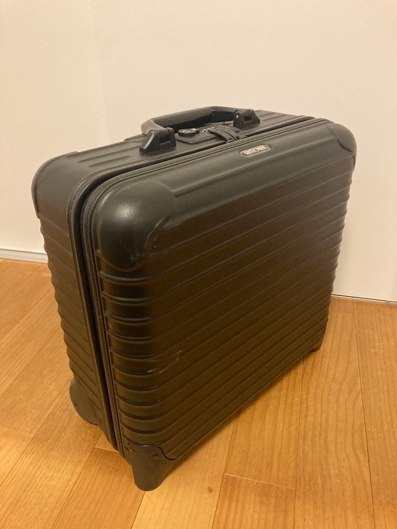 RIMOWAリモワ サルサ機内持込み23Lマットブラック2輪TSAロック