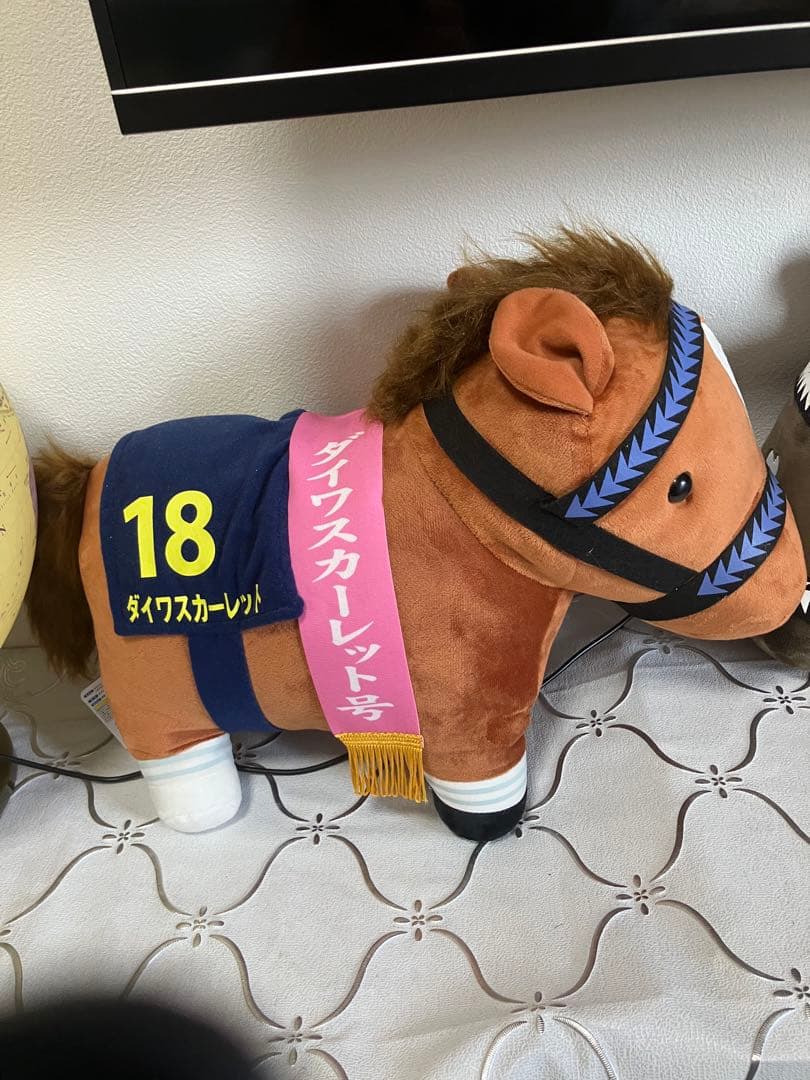 2匹ダイワスカーレットと日本ダービーのぬいぐるみセット