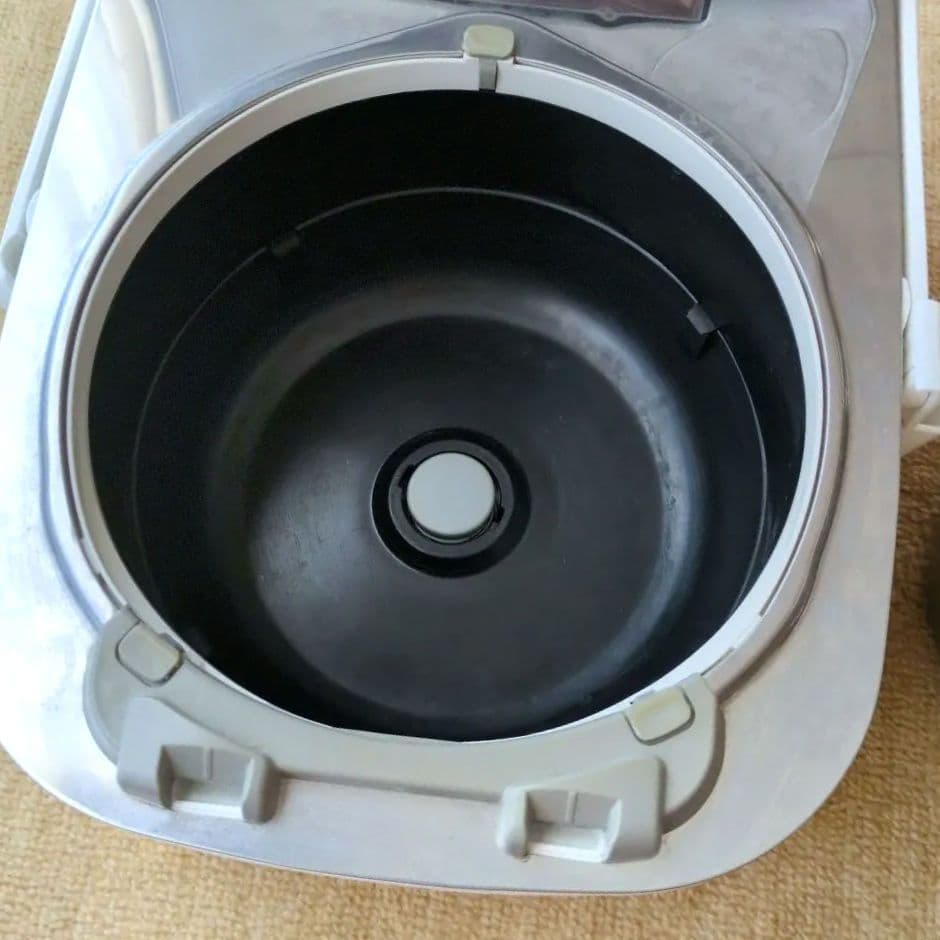 【中古】パナソニック おどり炊き 圧力 IH 炊飯器 SR-PW106