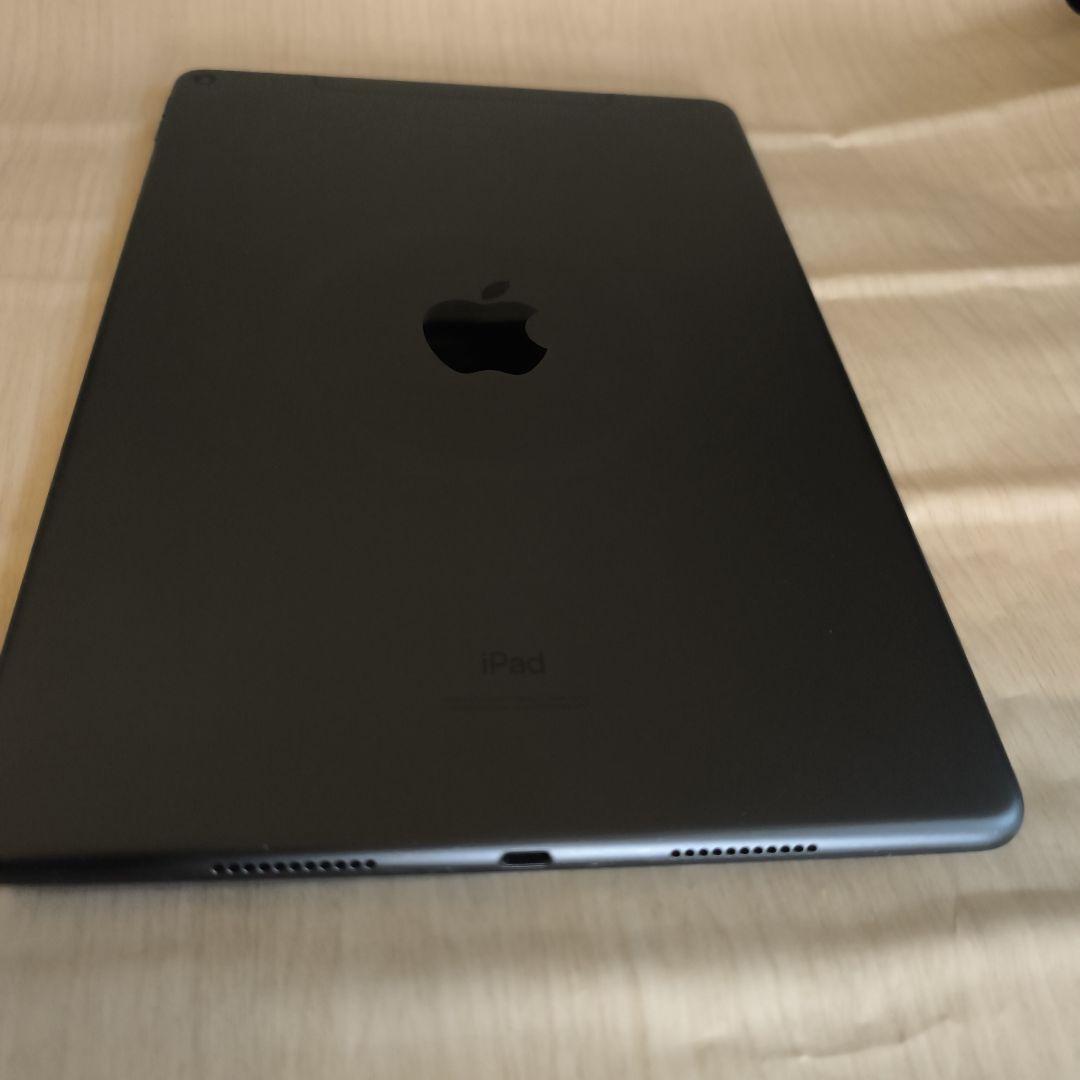 れ*ん様 iPad Air第3世代/64GB スペースグレイ MV0D2J/A8