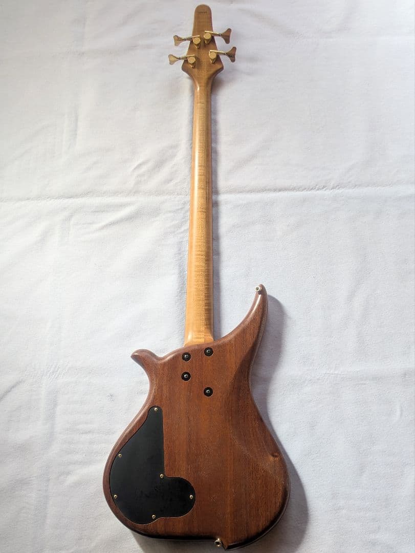 TUNE TWB-4 エレキベース　エボニー指板　※ピックアップパッシブ化