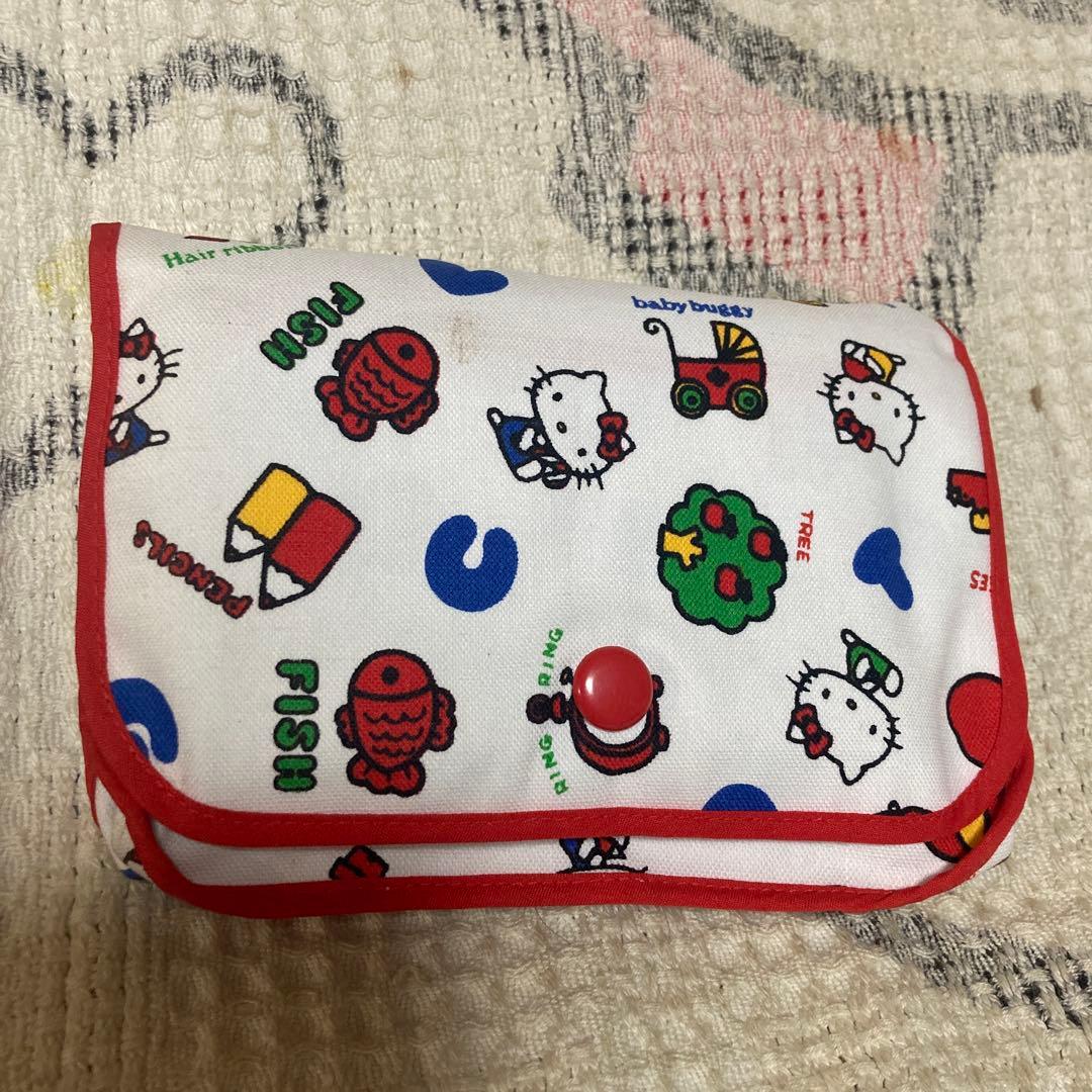サンリオ　昭和レトロ　ハローキティ1976 弁当袋2こ＆ポーチ1こ　バラ売不可