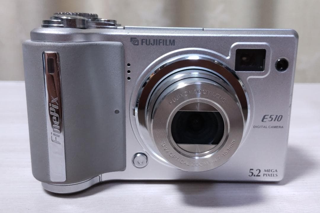 【美品 / 付属品全て揃ってます！】Fujifilm FinePix E510