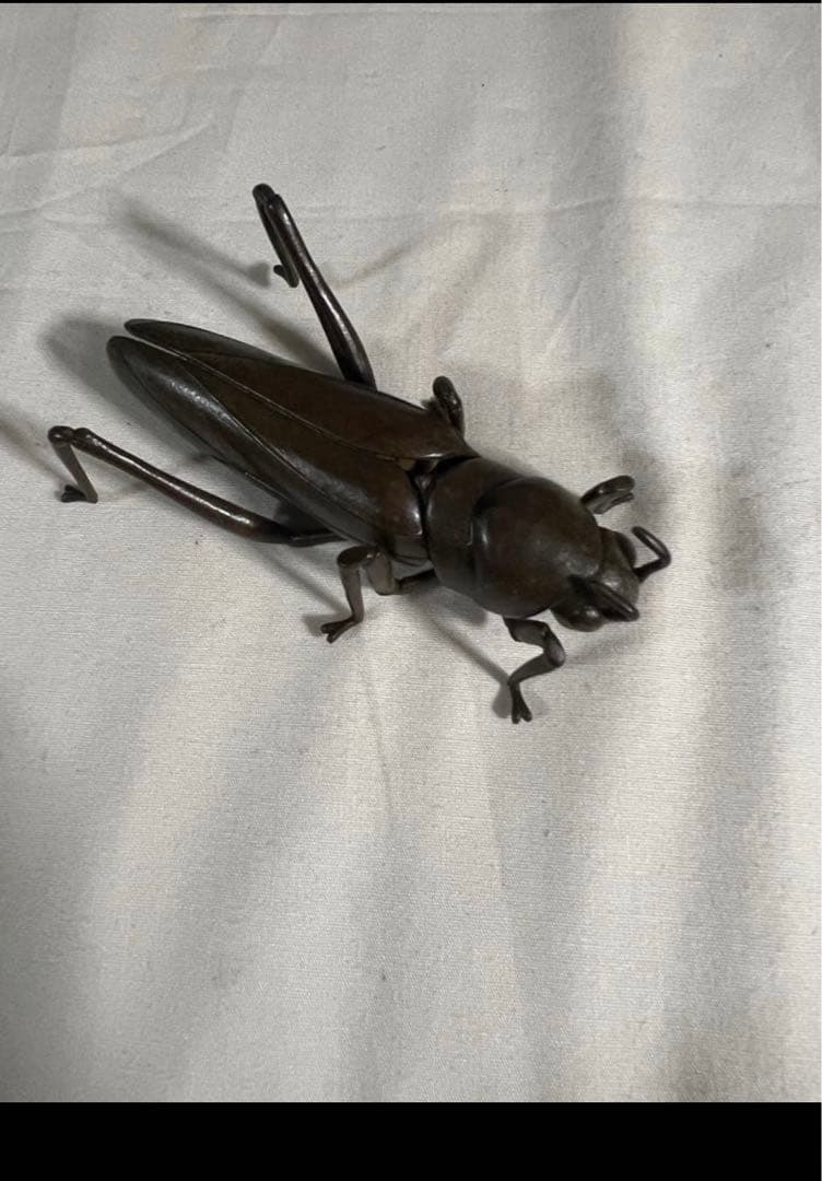 古銅自在バッタ置物 長約8CM