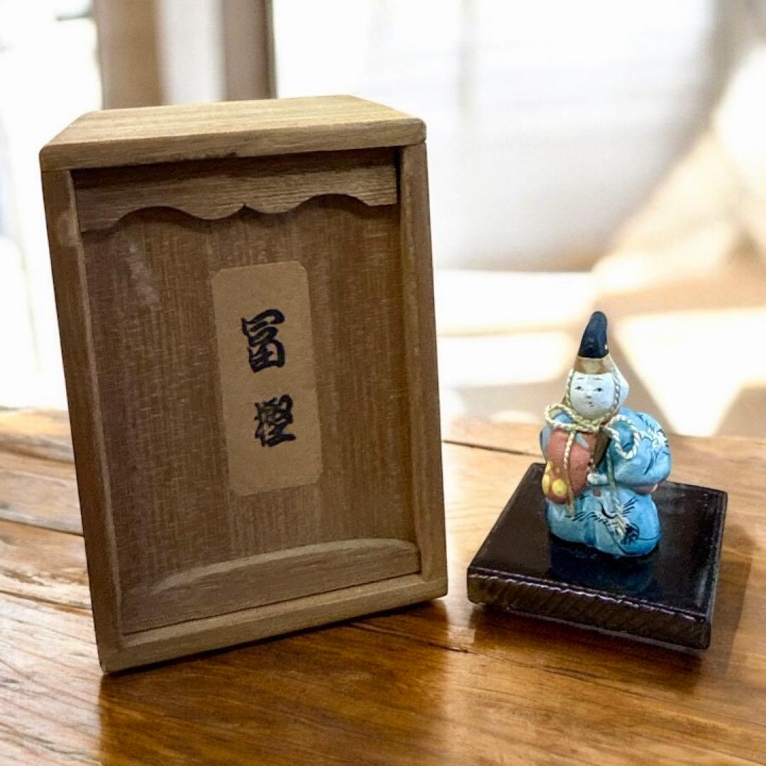 ★鶴の絵が描かれた縁起がいい伝統的な日本の陶器置物★