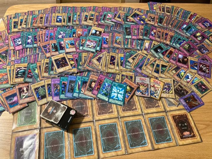 遊戯王　まとめ売り　レッドアイズブラックドラゴン レリーフ 等