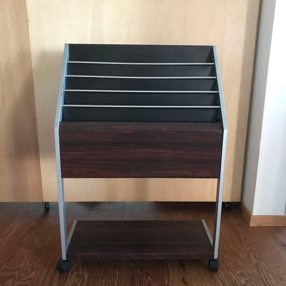 UCHIDA マガジンラックキャスター付 レトロモダン d&department