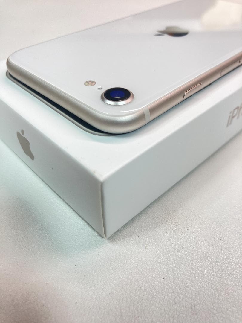 iPhoneSE3 128gb【極美品☆新品バッテリー】