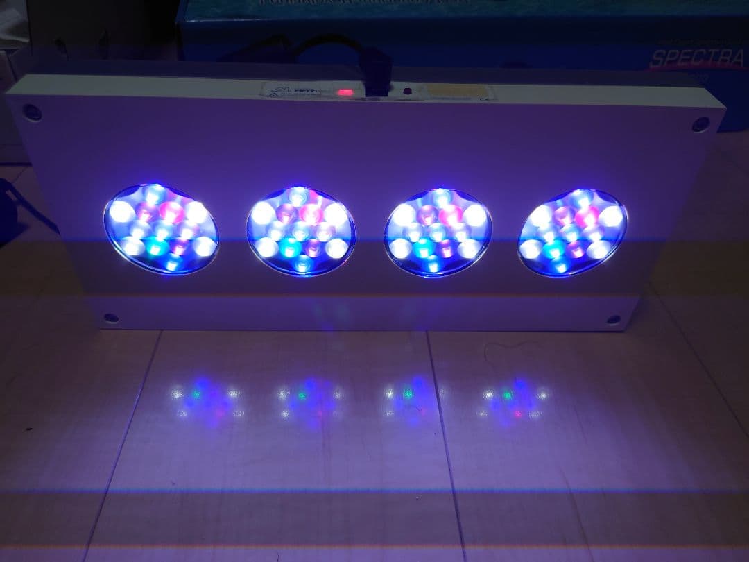 HYDRA FIFTY TWO LEDライト本体　ハイドラ52