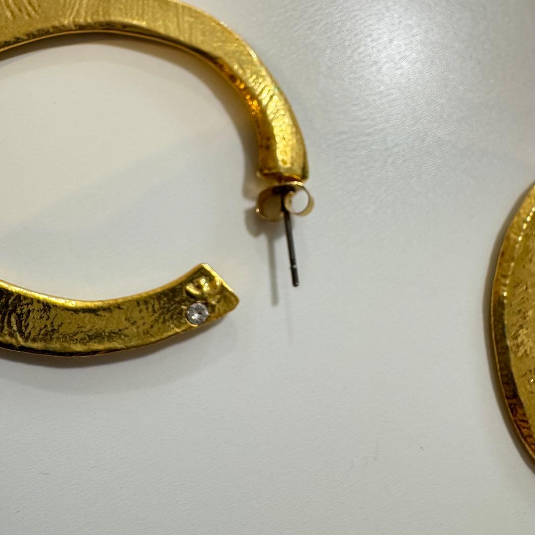 美品　cecile jeanne フープ　ピアス　ゴールド　半額以下で