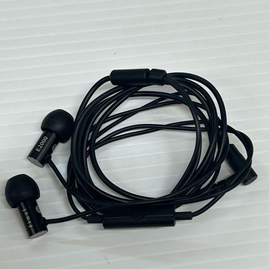 final F4100 　有線イヤホン　　　　　　　　　fa76