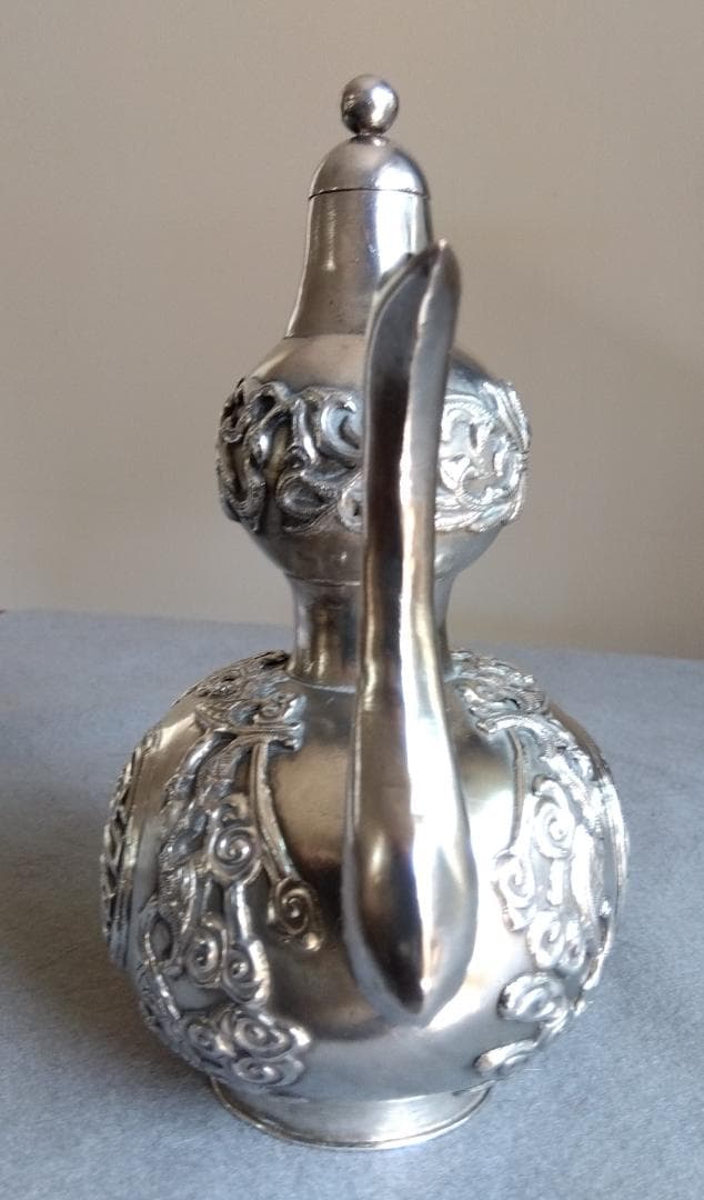 北京工芸品公司　銀製伝統的吉兆蝙蝠が取り囲む囍酒器329g全高195長150mm