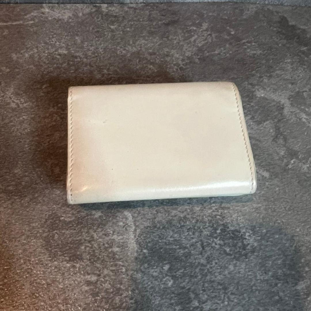 ⭐️BALENCIAGA⭐️ バレンシアガ アワーグラス 三つ折り財布 ホワイト