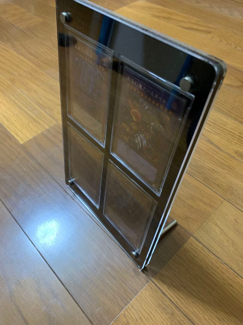 4連ブラックディスプレイケース　スタンド付(対応・遊戯王)