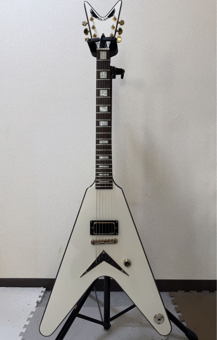 【生産終了品：レア】 DEAN V SERIES WHITE GOLD