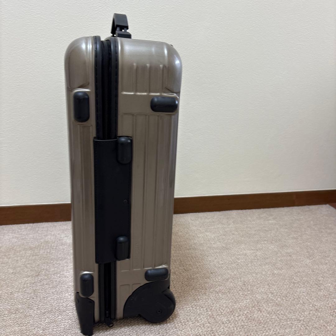 RIMOWA シャンパンゴールド　機内持ち込み可