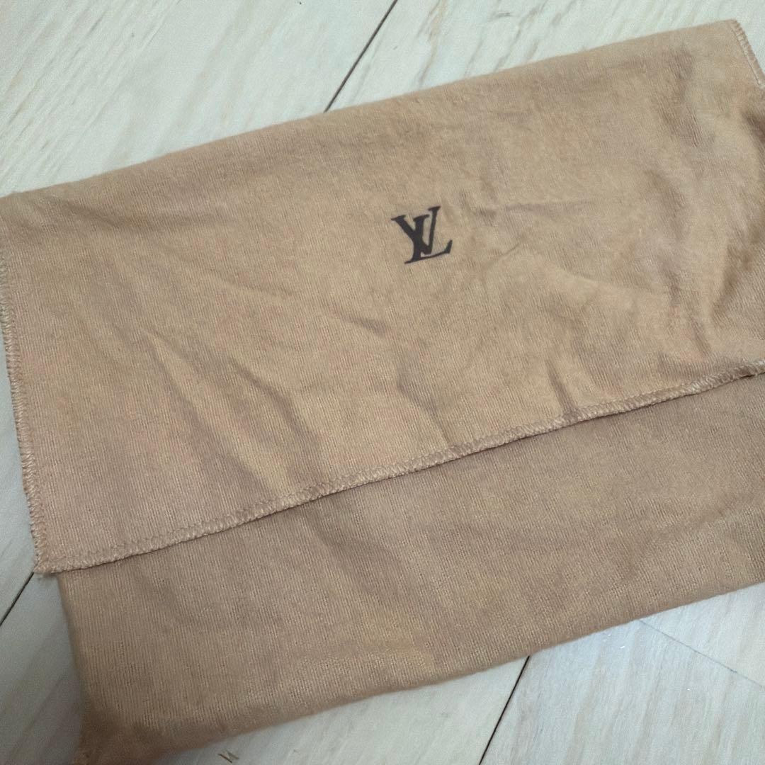 ⭐︎送料無料　LOUIS VUITTON ショルダーバッグ(保存袋あり)