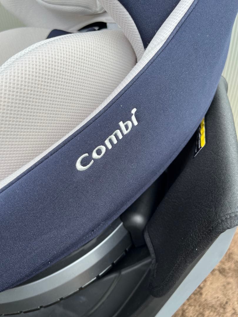 【美品】コンビ クルムーブスマートライト ISOFIX チャイルドシート ベビー