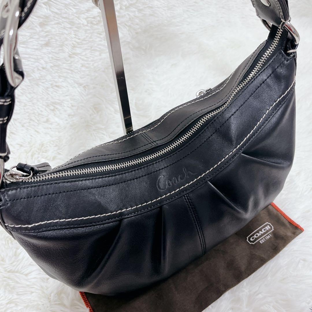【人気型・美品】コーチ ワンショルダーバッグ ハーフムーン レザー ホーボー 黒