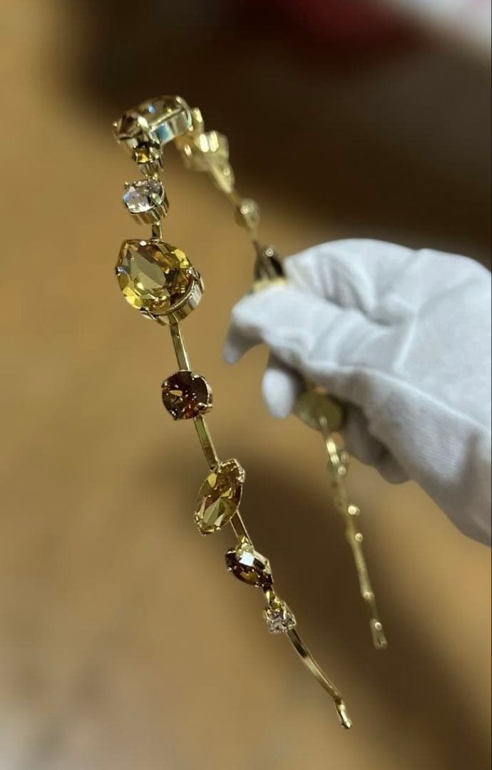 ザヘアバートウキョウTHE HAIR BAR TOKYO大粒ビジューカチューシャ