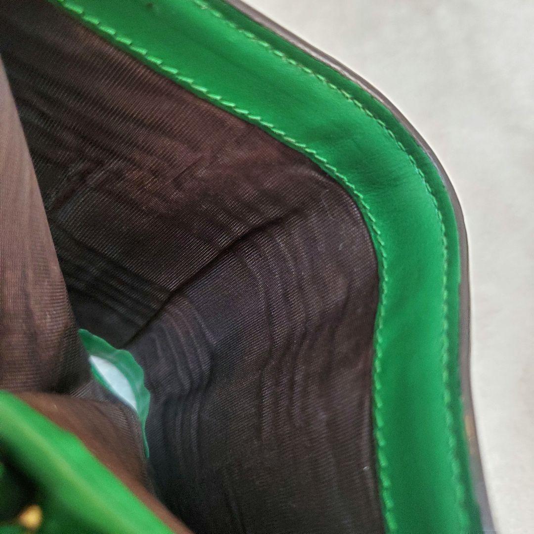 美品 GUCCI GGマトラッセカードケースウォレット　グリーン