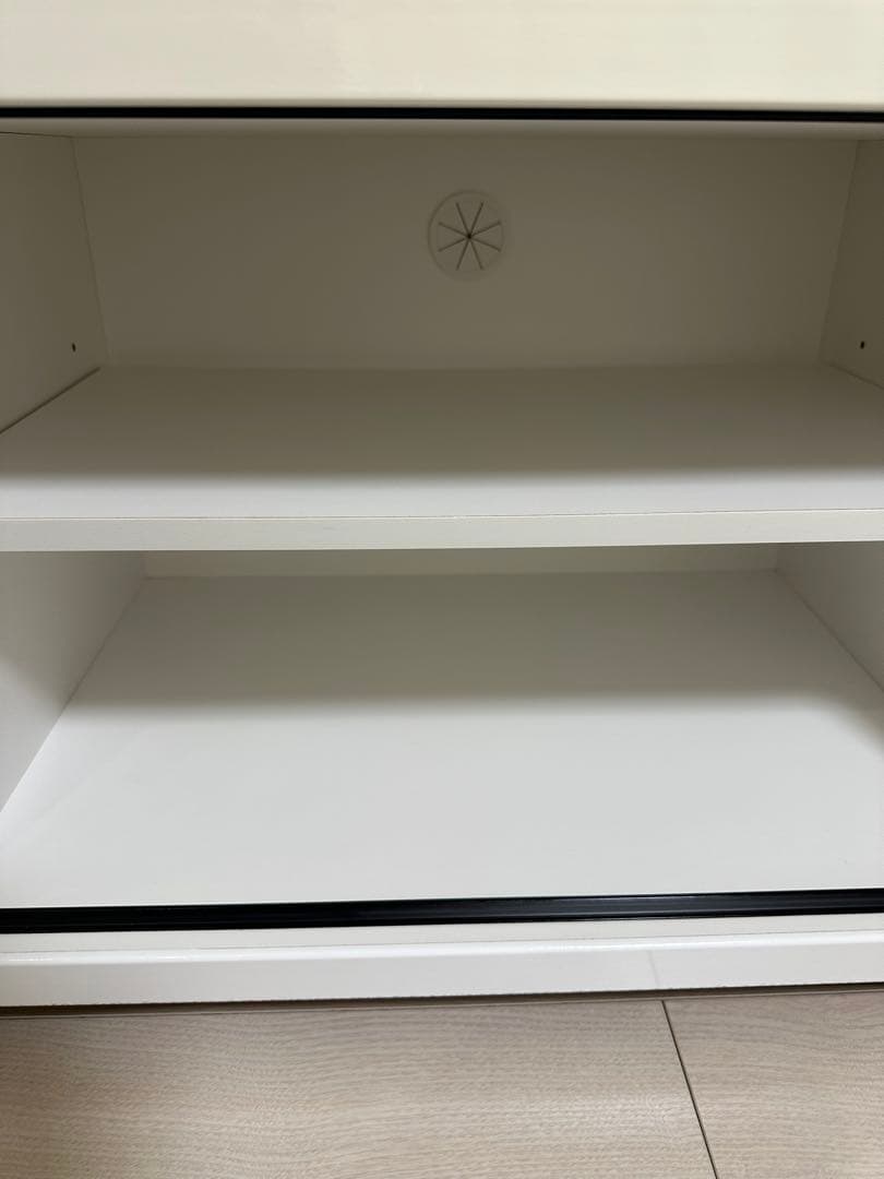 テレビボード180サイズ　ホワイト