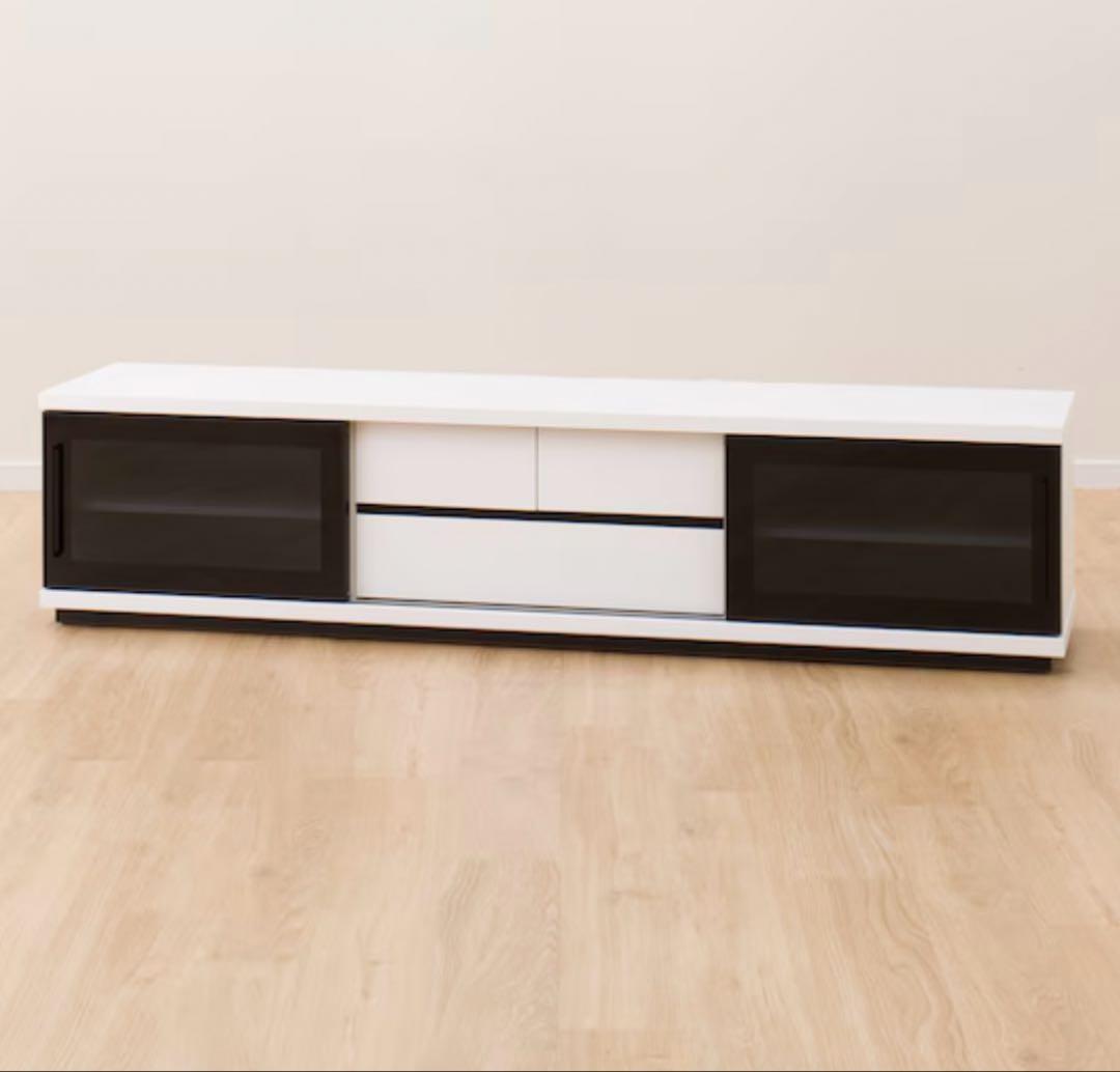 テレビボード180サイズ　ホワイト