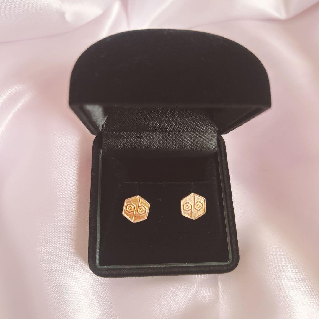 【新品未使用】女王蜂 qbピアス GOLD K10 K18 ゴールド