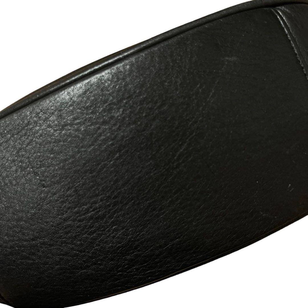 Vivienne Westwood ブラックショルダーバッグ