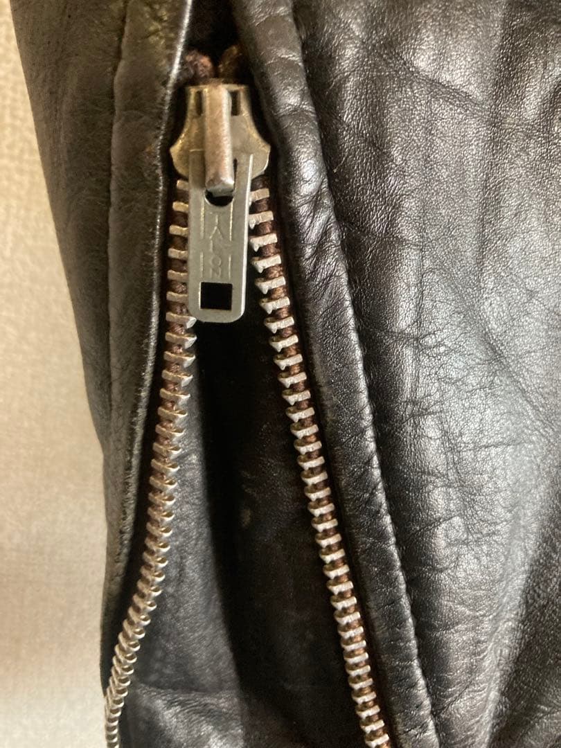 70年代 THIS GENUINE LEATHER GARMENT TALON