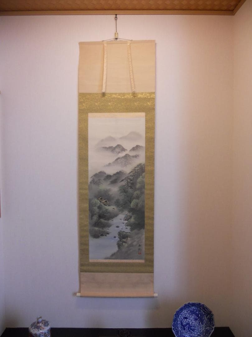 掛け軸 松観 彩色山水 絹本 希少 軸装 茶道具 掛軸 美品 です。