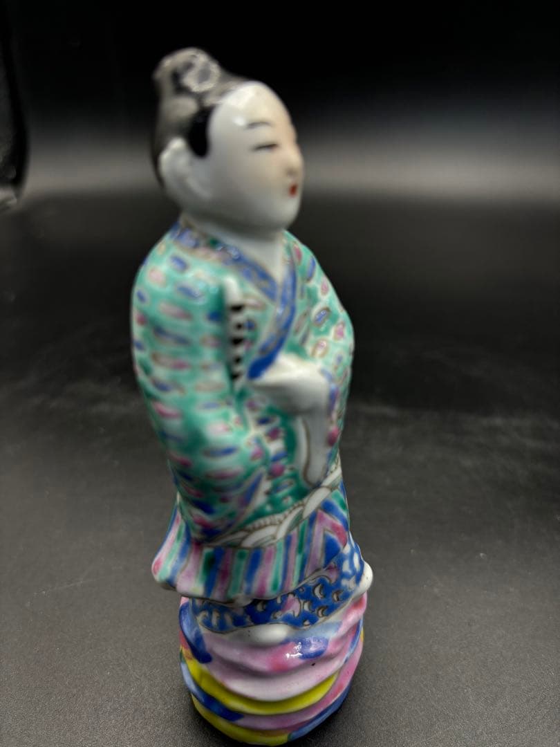 中国美術 古玩 色絵陶人形 陶器人形 高さ約13cm 置物 オブジェ 古董品