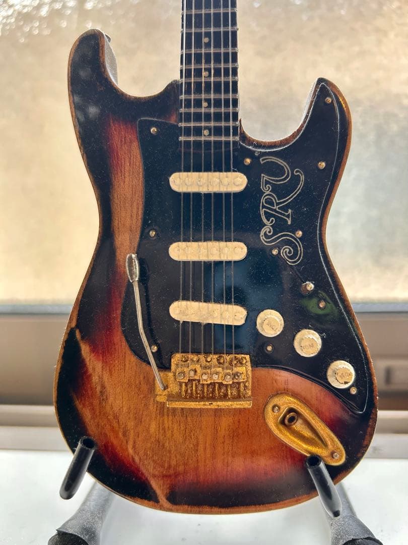 【希少】フェンダー ストラト ミニチュア ギター SRV レイヴォーン
