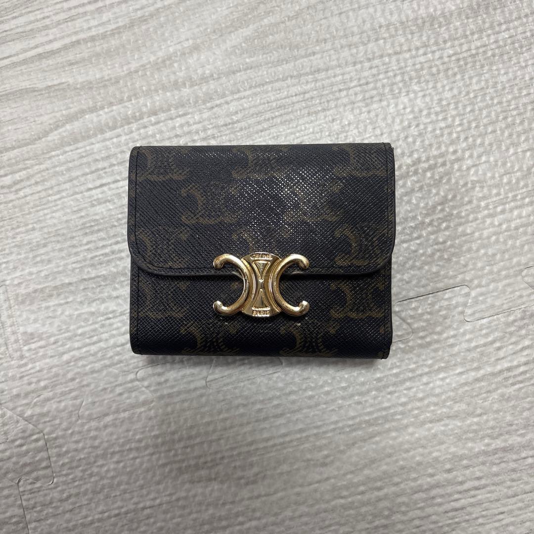 限定値下げCELINE ダークブラウン 三つ折り財布