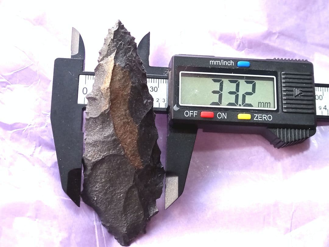 原始人… アイヌ仕様 尖頭器 a 石器 模写 サヌカイト