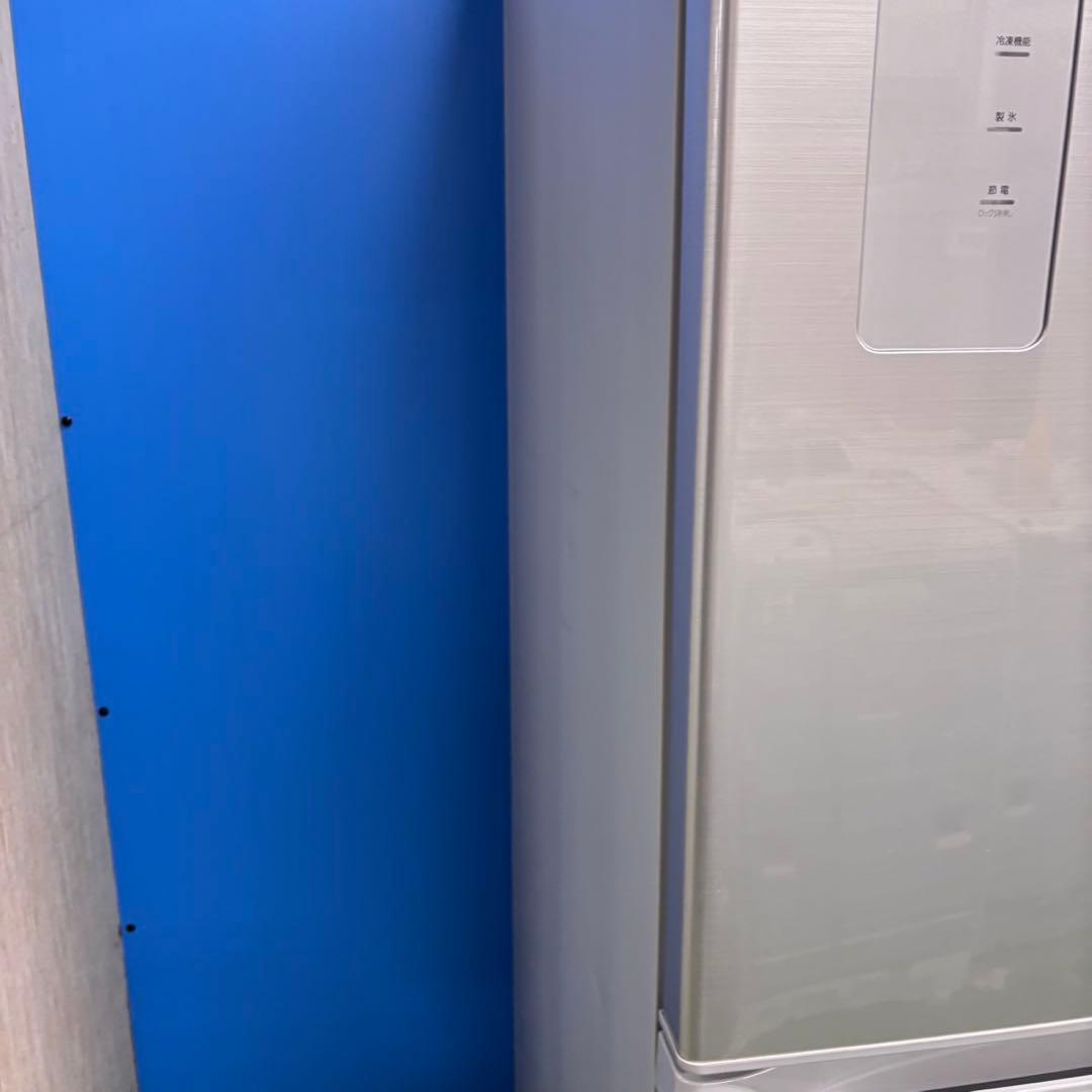571 東芝 400L強　大型冷蔵庫　自動製氷　真ん中野菜室　右開き　半年保証