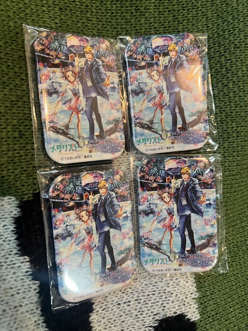 は*み様 ISUグランプリファイナル 2025ピンバッチ缶バッチ4枚 メダリスト